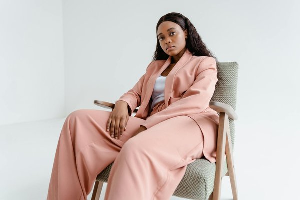 Tenues Hivernales Éblouissantes pour Briller au Travail